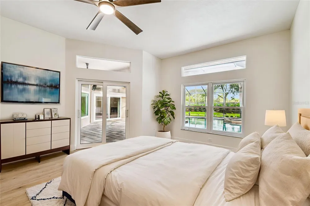 18811 VICTOR MANUEL DRIVE Lutz, FL 33548
