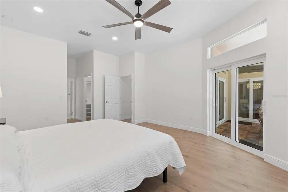 18811 VICTOR MANUEL DRIVE Lutz, FL 33548