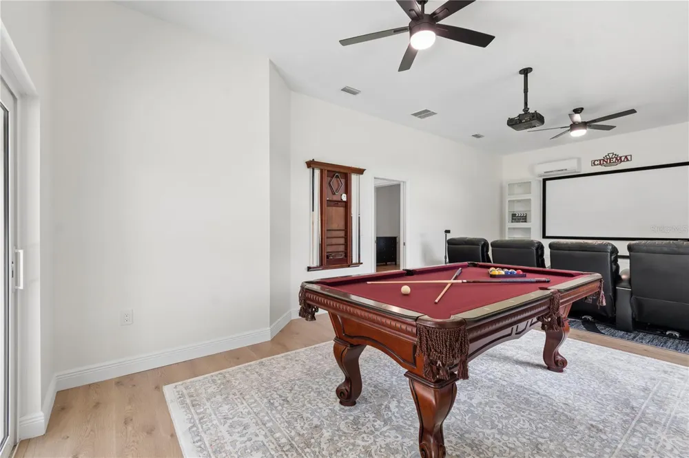 18811 VICTOR MANUEL DRIVE Lutz, FL 33548