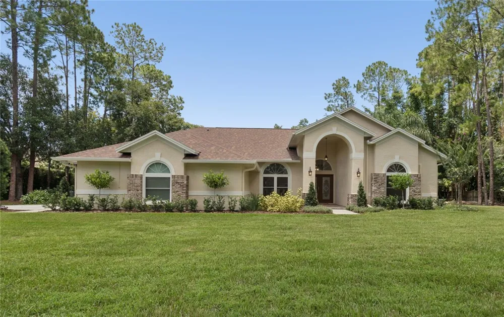 18811 VICTOR MANUEL DRIVE Lutz, FL 33548