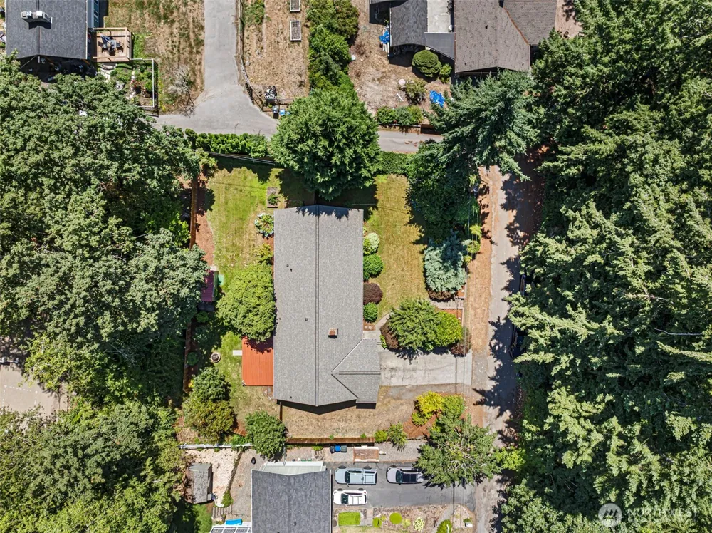 19064 10th Avenue NE Poulsbo, WA 98370