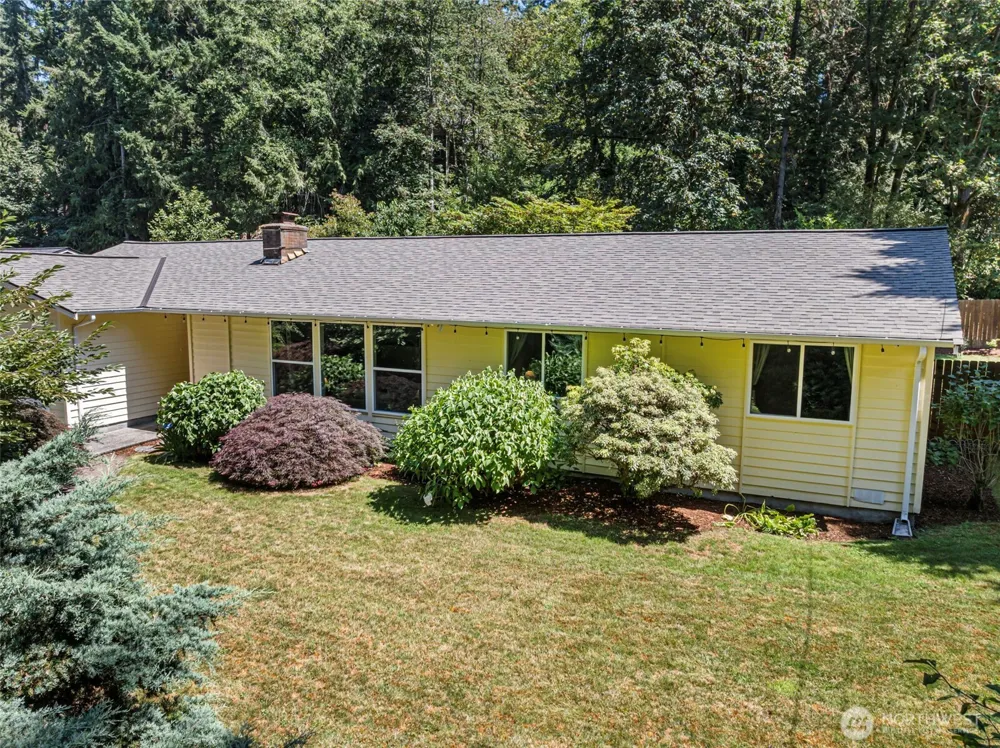 19064 10th Avenue NE Poulsbo, WA 98370