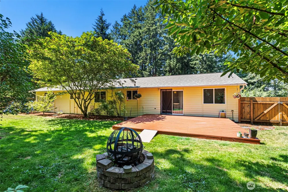19064 10th Avenue NE Poulsbo, WA 98370