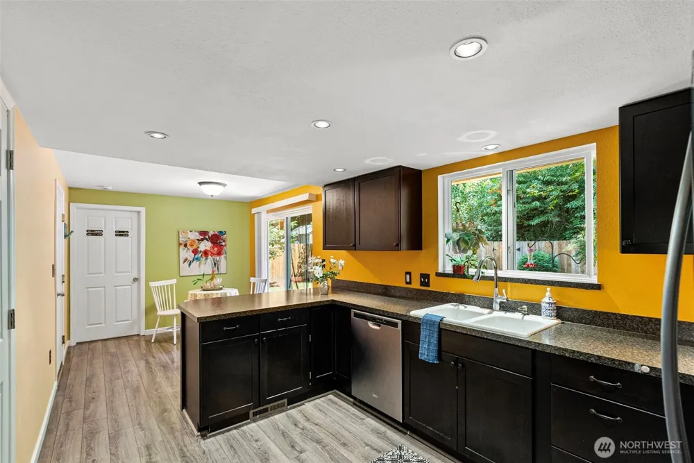 19064 10th Avenue NE Poulsbo, WA 98370