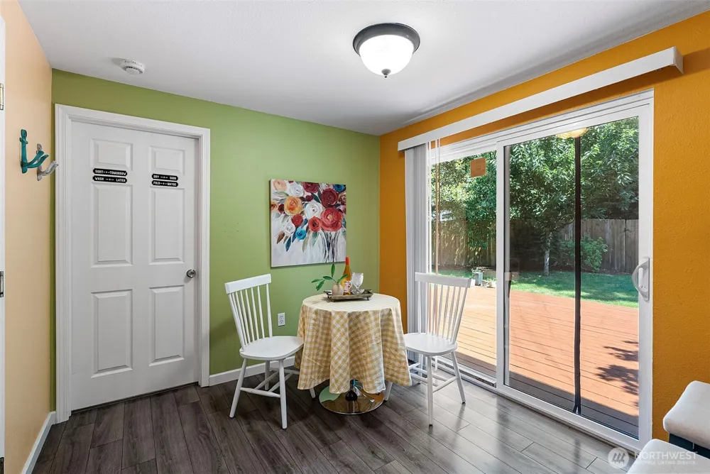 19064 10th Avenue NE Poulsbo, WA 98370