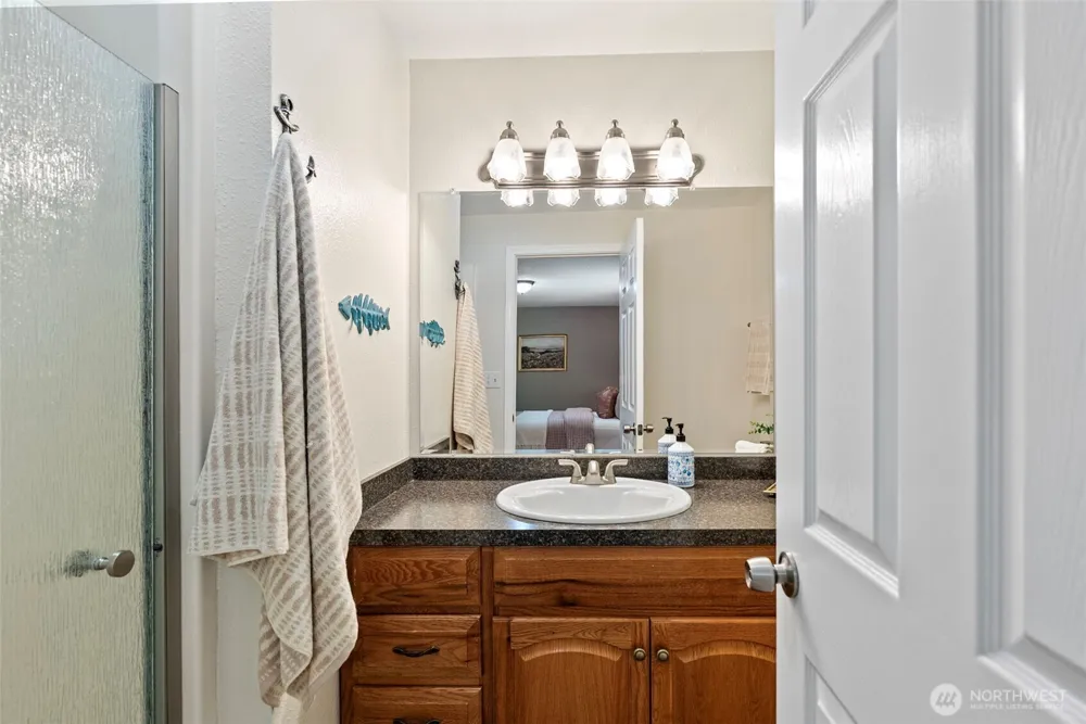 19064 10th Avenue NE Poulsbo, WA 98370