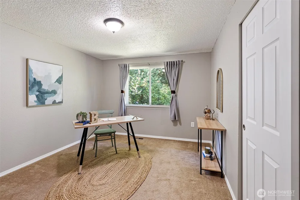 19064 10th Avenue NE Poulsbo, WA 98370