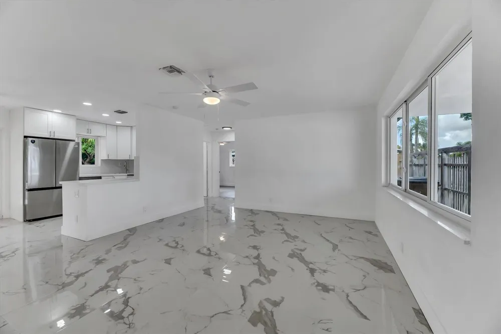 1404 SW 1ST AVENUE Deerfield Beach, FL 33441