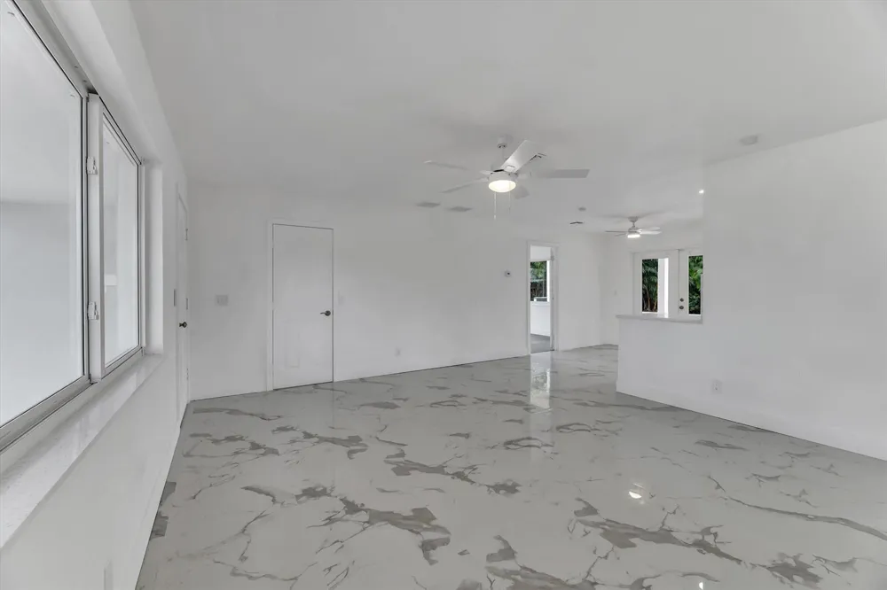 1404 SW 1ST AVENUE Deerfield Beach, FL 33441