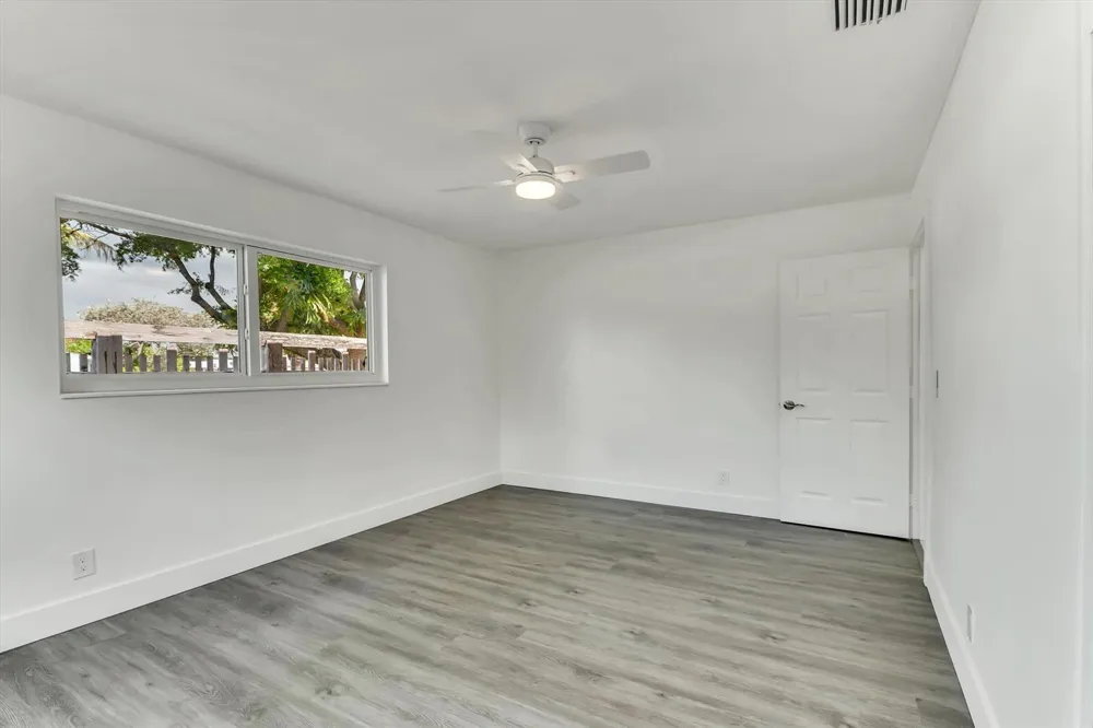 1404 SW 1ST AVENUE Deerfield Beach, FL 33441