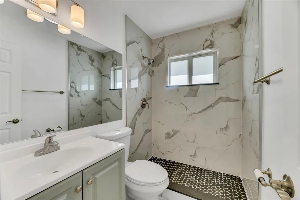 1404 SW 1ST AVENUE Deerfield Beach, FL 33441