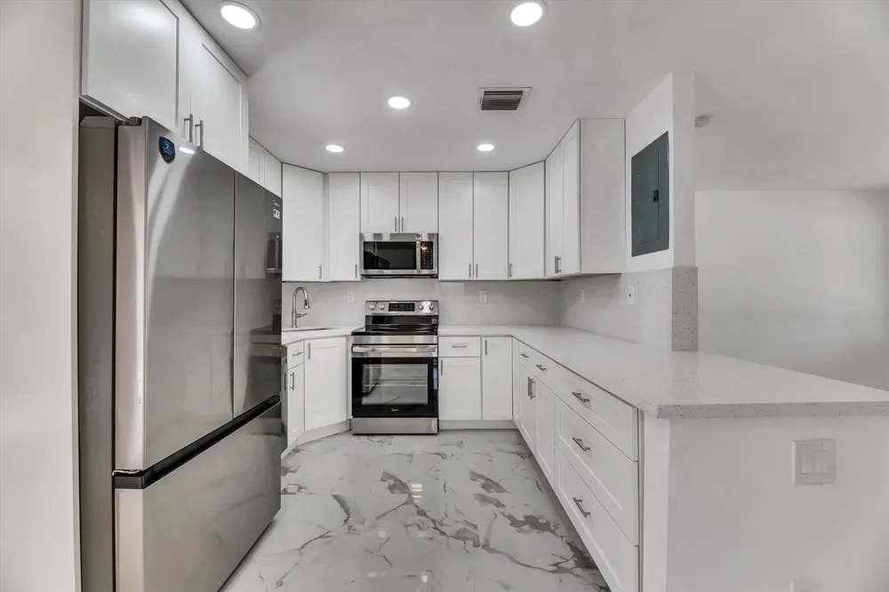 1404 SW 1ST AVENUE Deerfield Beach, FL 33441