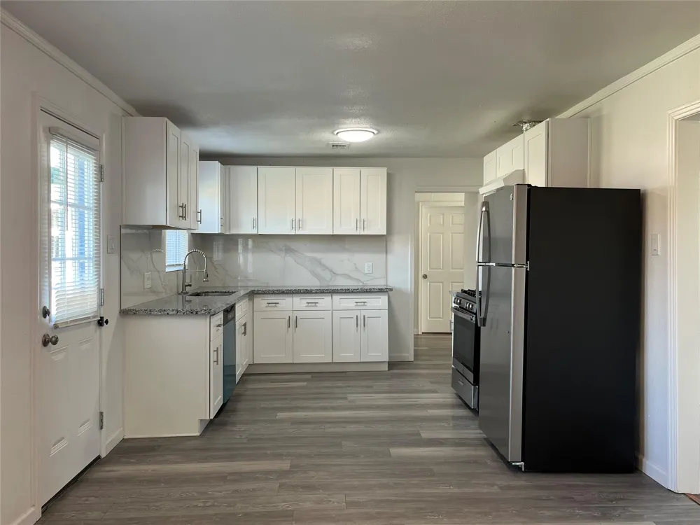 2302 35th Ave N Texas City, TX 77590