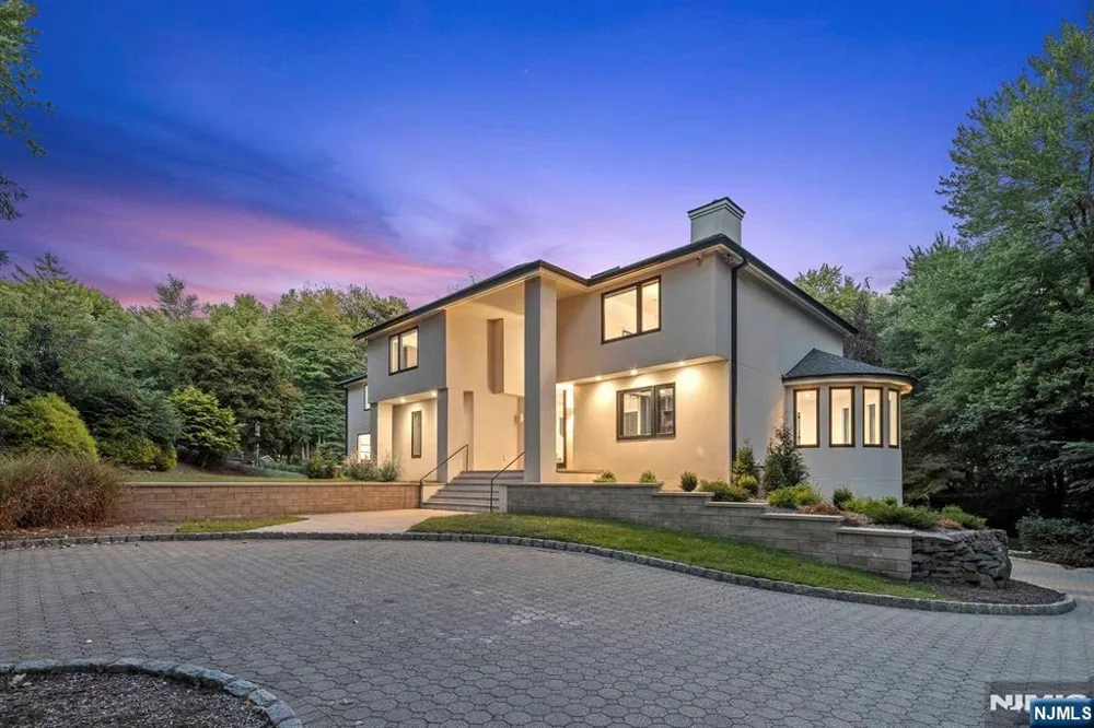 1 Lambs Lane Cresskill, NJ 07626