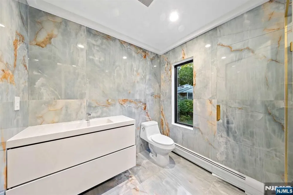 1 Lambs Lane Cresskill, NJ 07626