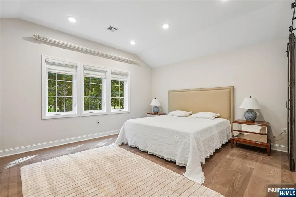 12 Parker Place Upper Saddle River, NJ 07458