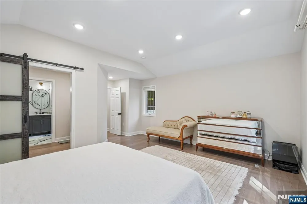 12 Parker Place Upper Saddle River, NJ 07458
