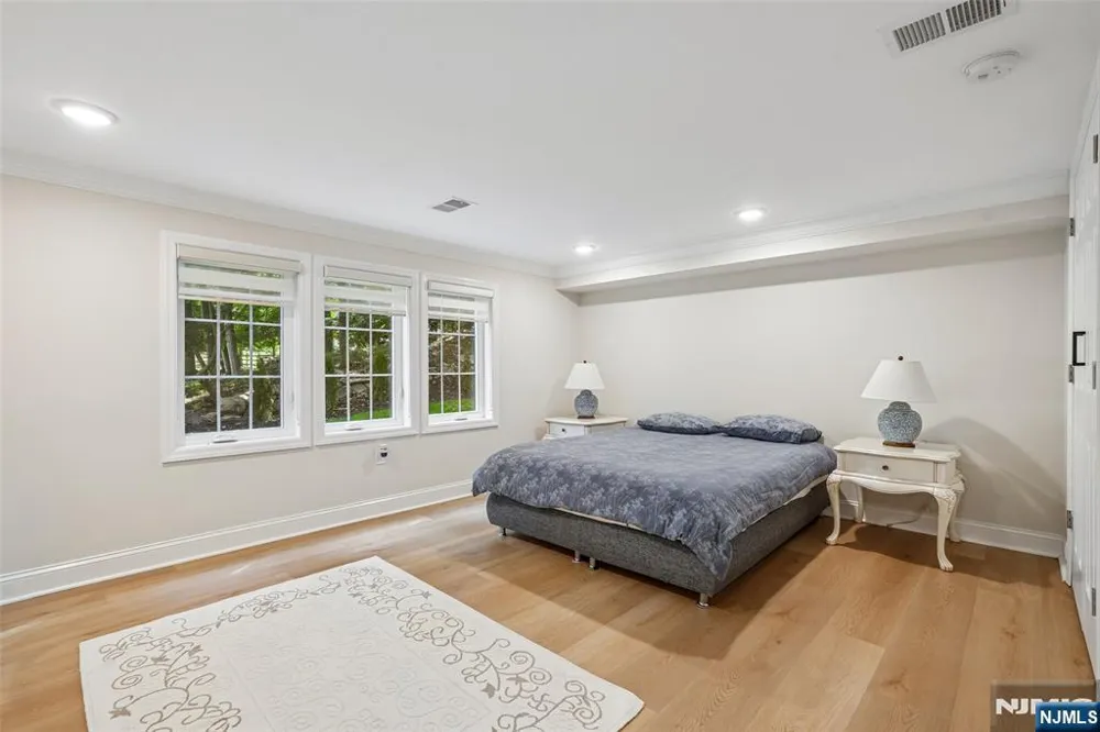 12 Parker Place Upper Saddle River, NJ 07458