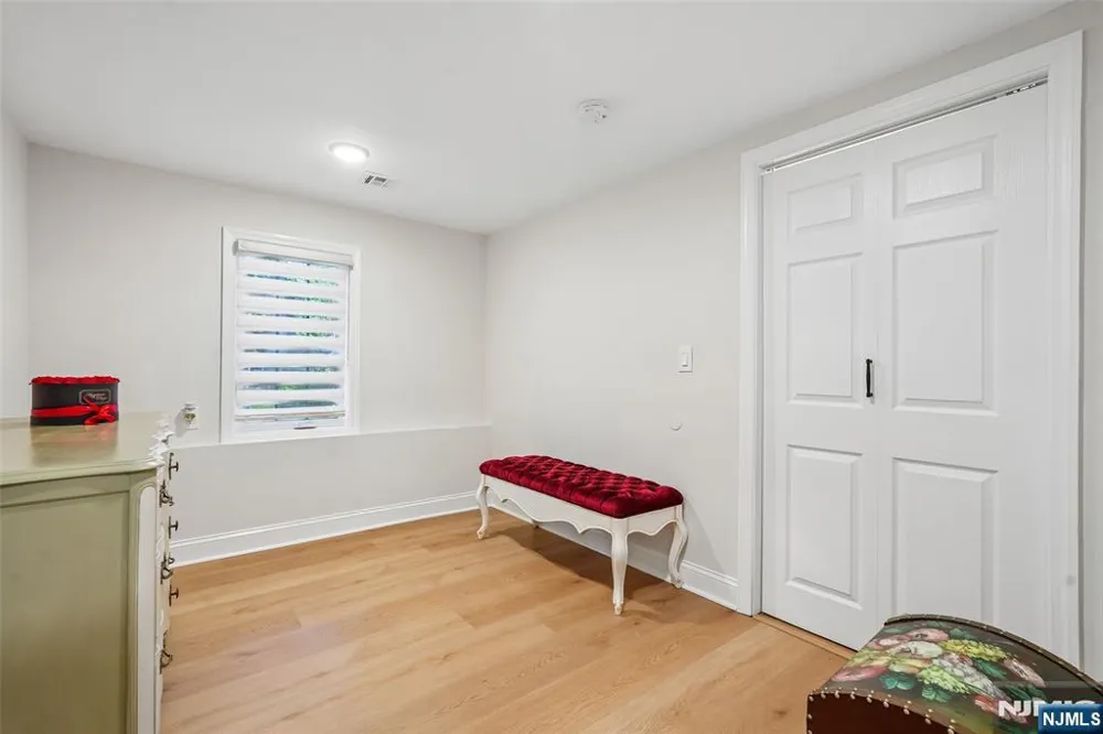 12 Parker Place Upper Saddle River, NJ 07458