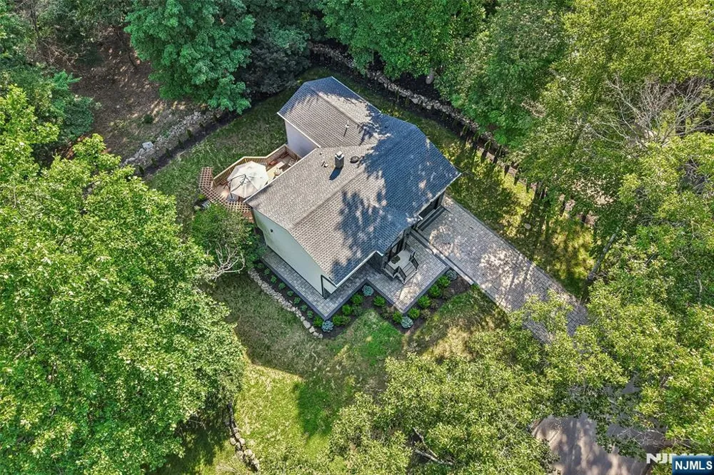 12 Parker Place Upper Saddle River, NJ 07458