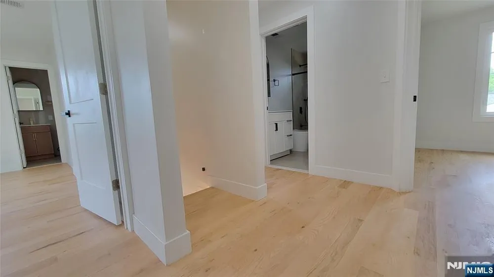 135 Lake Shore Drive Morris Township, NJ 07054