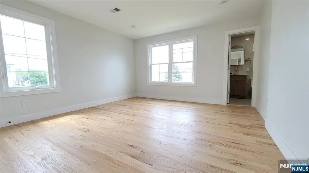 135 Lake Shore Drive Morris Township, NJ 07054