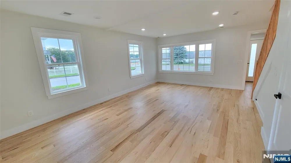 135 Lake Shore Drive Morris Township, NJ 07054
