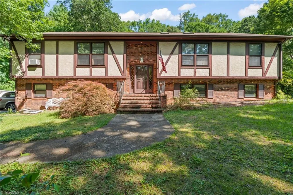 601 Burning Bush Drive Pleasant Garden, NC 27313