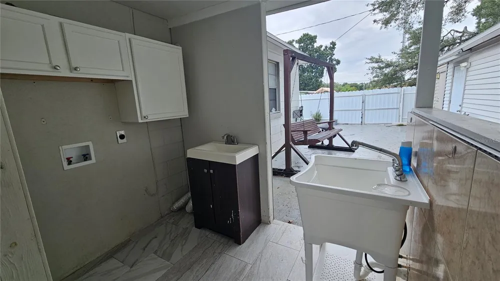 3502 LIBBY LOOP Tampa, FL 33619