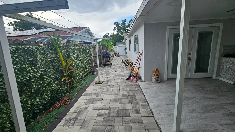 3502 LIBBY LOOP Tampa, FL 33619