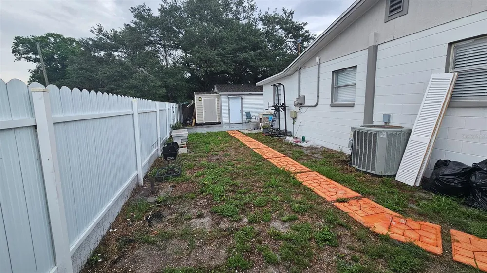3502 LIBBY LOOP Tampa, FL 33619