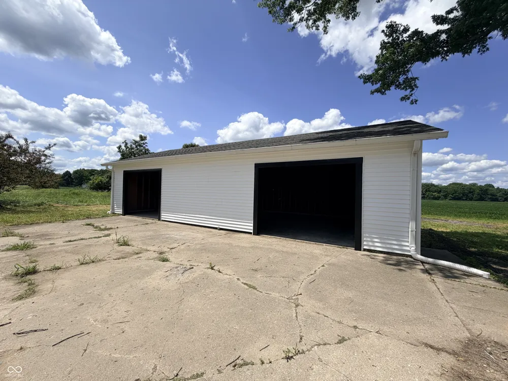 4204 S Kingman Road Kingman, IN 47952