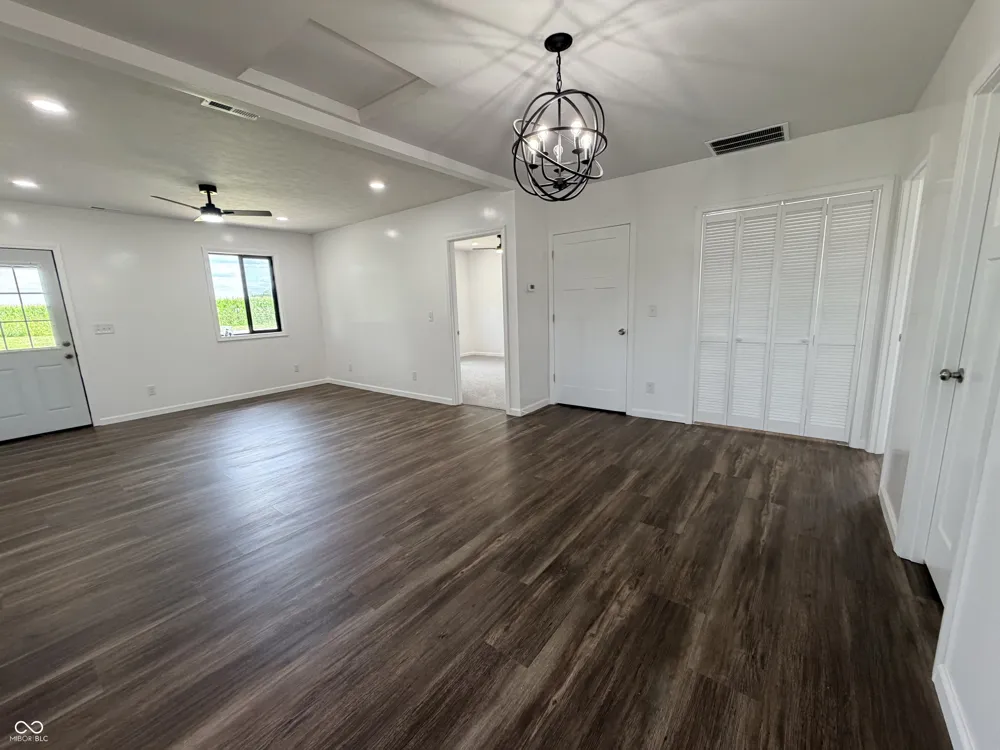 4204 S Kingman Road Kingman, IN 47952