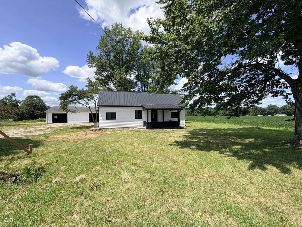 4204 S Kingman Road Kingman, IN 47952