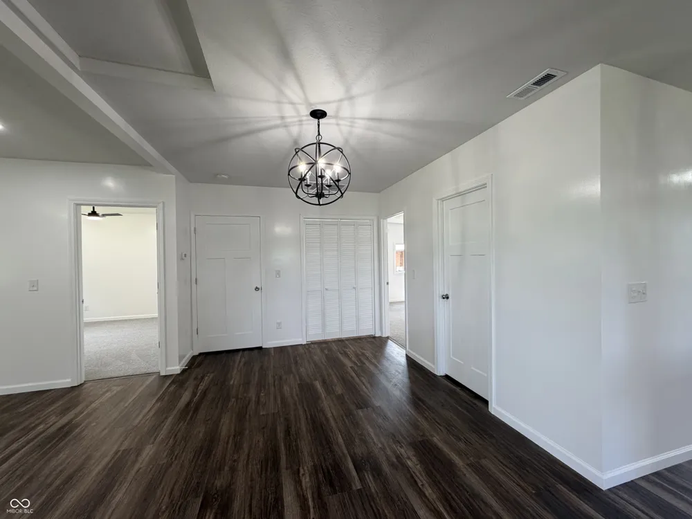4204 S Kingman Road Kingman, IN 47952