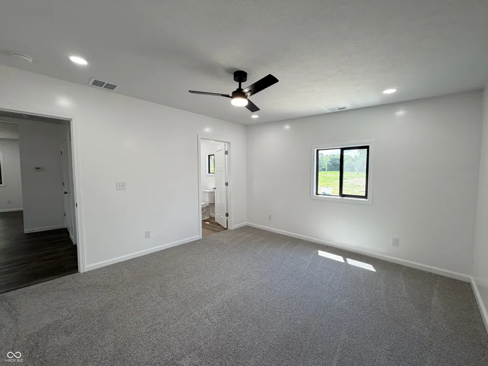 4204 S Kingman Road Kingman, IN 47952