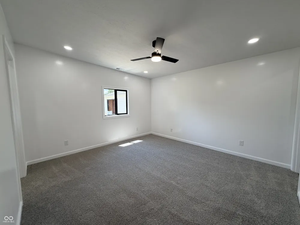 4204 S Kingman Road Kingman, IN 47952