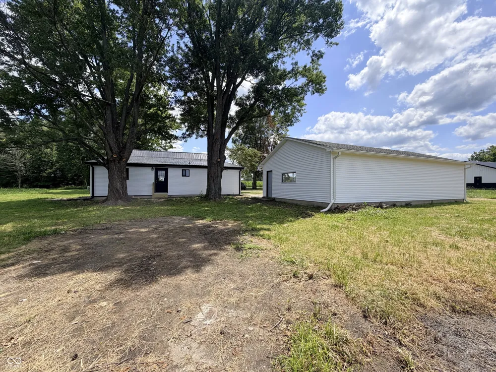 4204 S Kingman Road Kingman, IN 47952