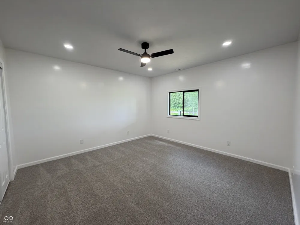 4204 S Kingman Road Kingman, IN 47952