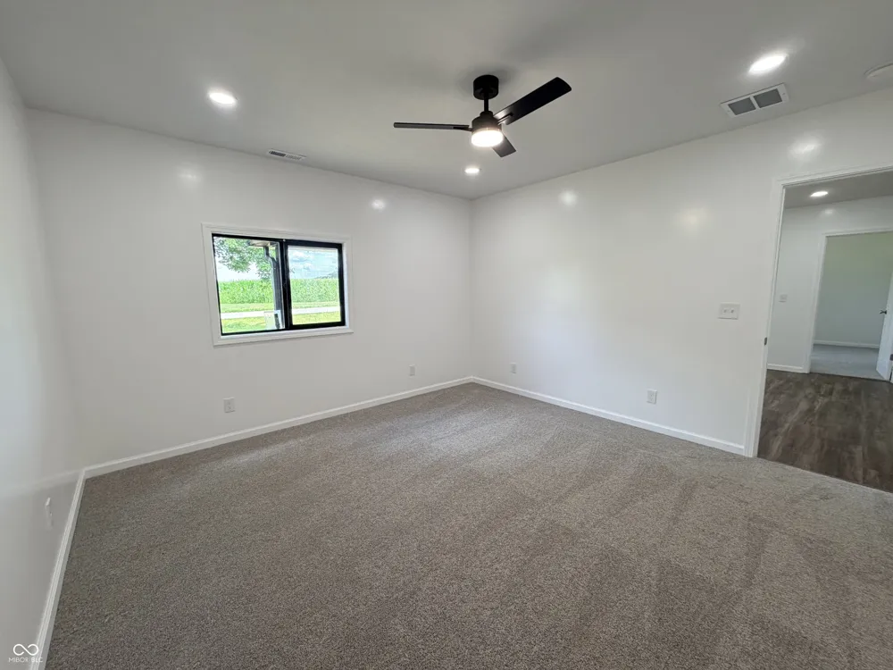 4204 S Kingman Road Kingman, IN 47952