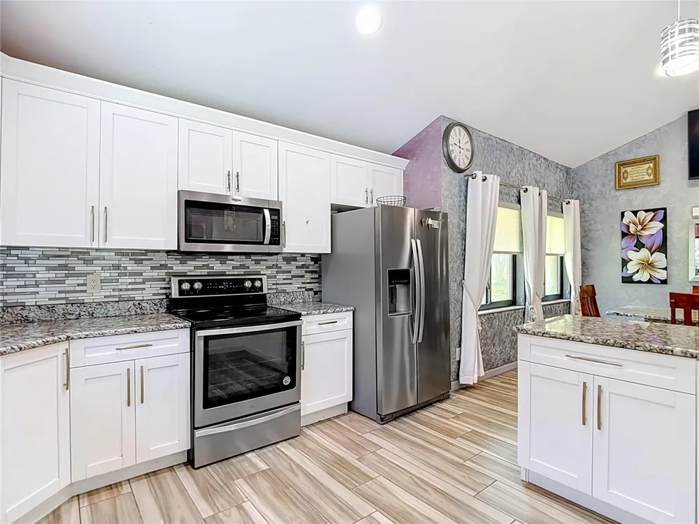 16040 PENWOOD DRIVE Tampa, FL 33647
