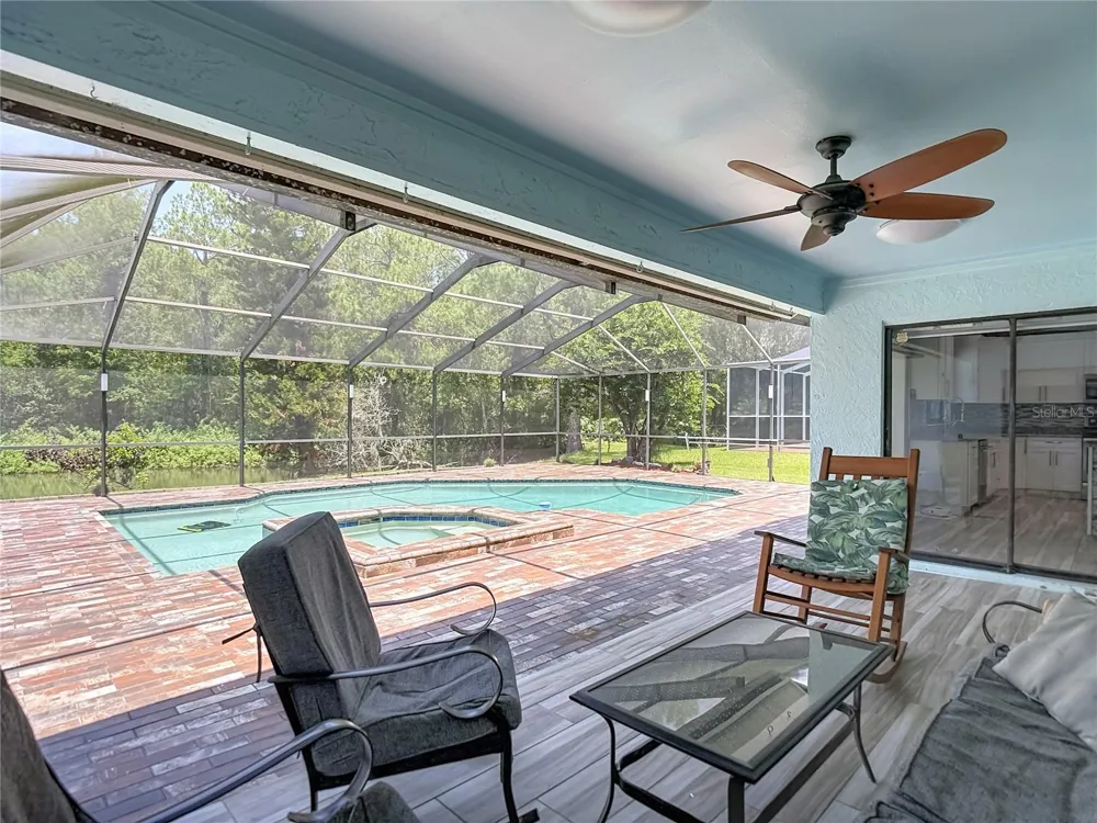 16040 PENWOOD DRIVE Tampa, FL 33647
