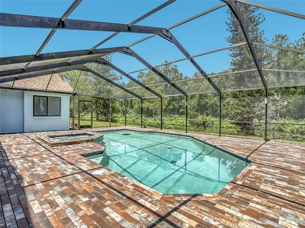 16040 PENWOOD DRIVE Tampa, FL 33647