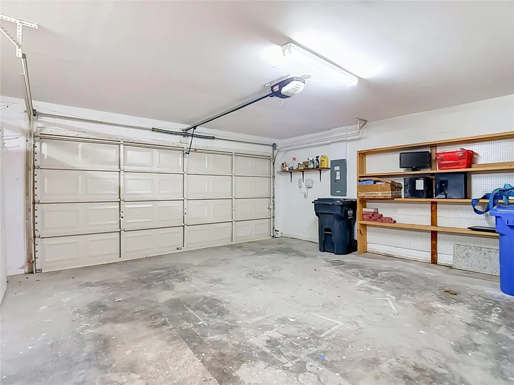 16040 PENWOOD DRIVE Tampa, FL 33647