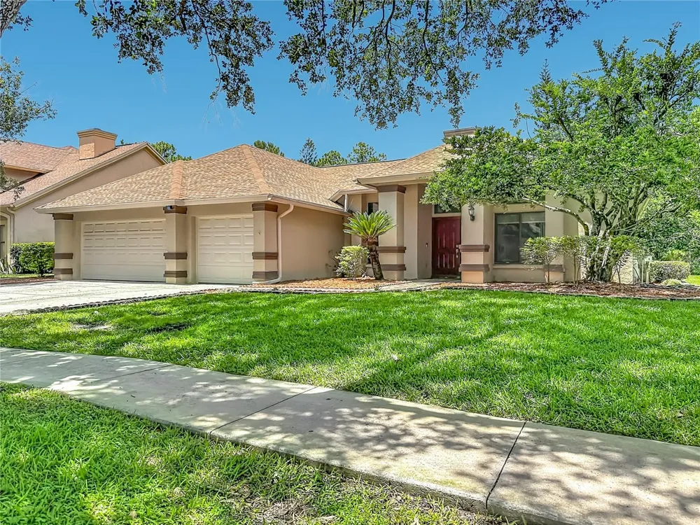 16040 PENWOOD DRIVE Tampa, FL 33647