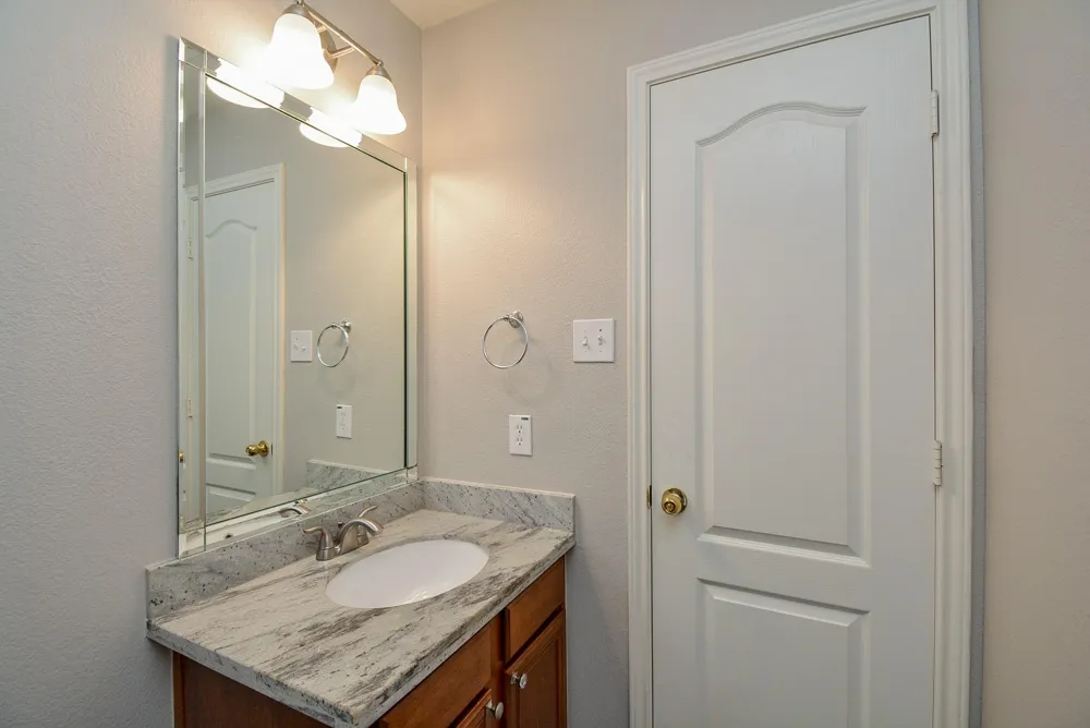 16021 Summerville Lake Drive Tomball, TX 77377