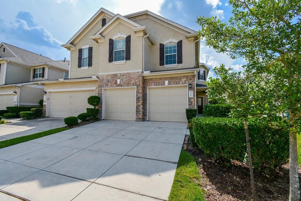 16021 Summerville Lake Drive Tomball, TX 77377