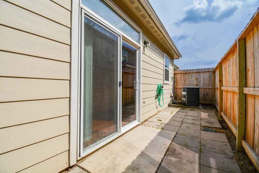 16021 Summerville Lake Drive Tomball, TX 77377