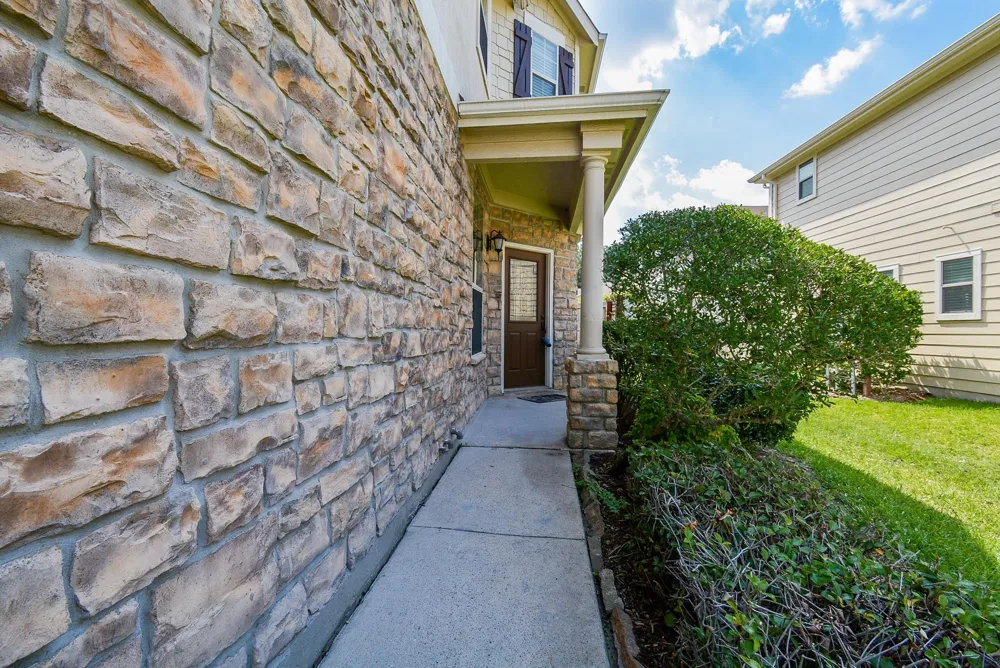 16021 Summerville Lake Drive Tomball, TX 77377
