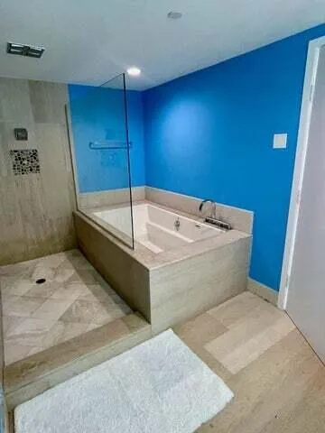 5875 COLLINS AVENUE #1606 Miami Beach, FL 33140